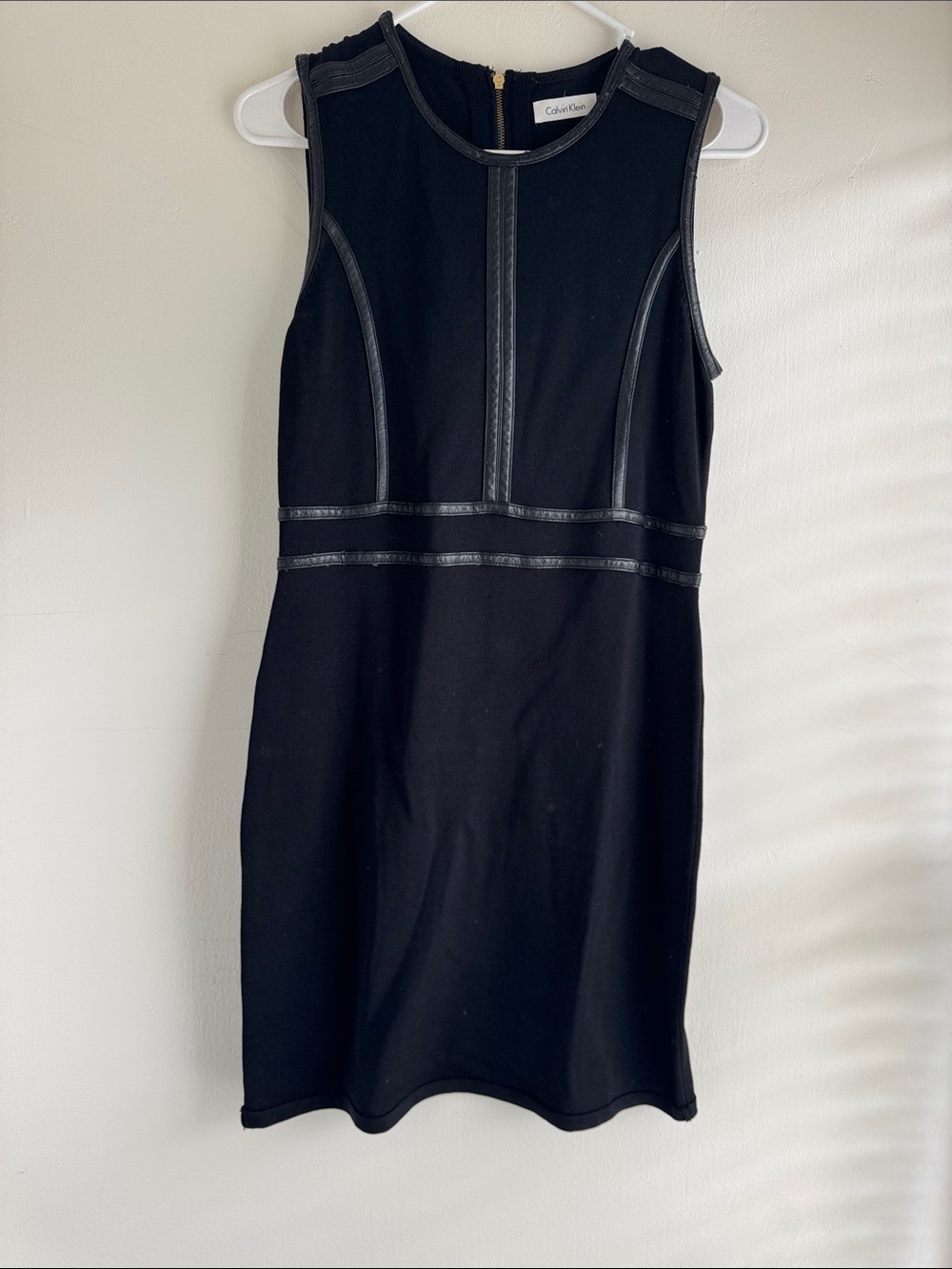 Calvin Klein Black Sleeveless Sheath with Contrast Piping